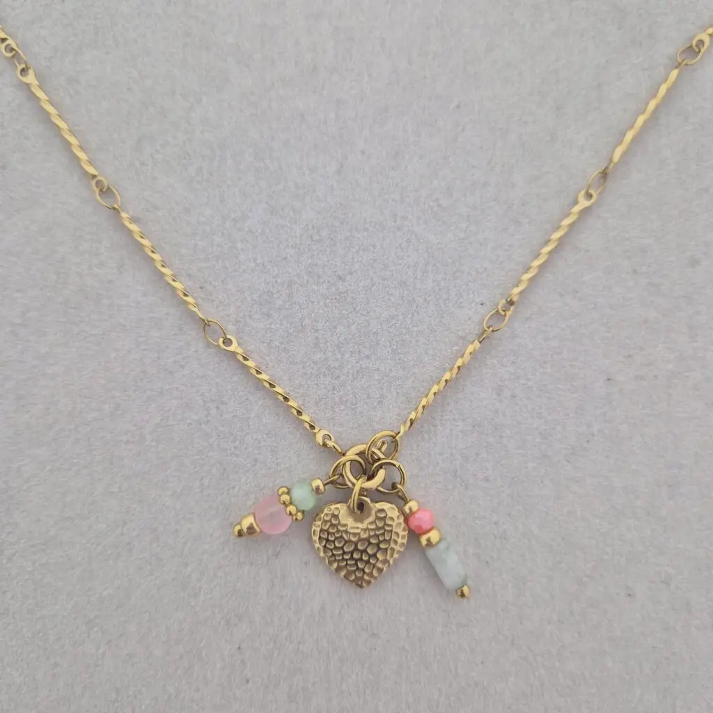 Ketting met 3 bedels - roze mint